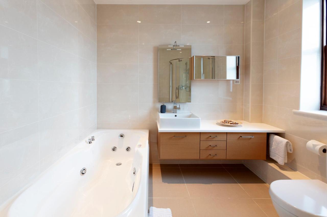 Hampden Apartments - The Henry Windsor Bagian luar foto